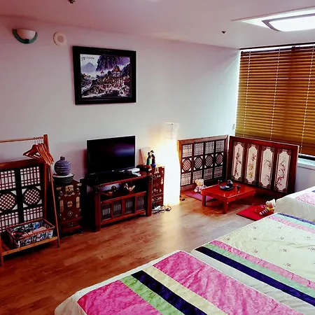Justin House Guest House